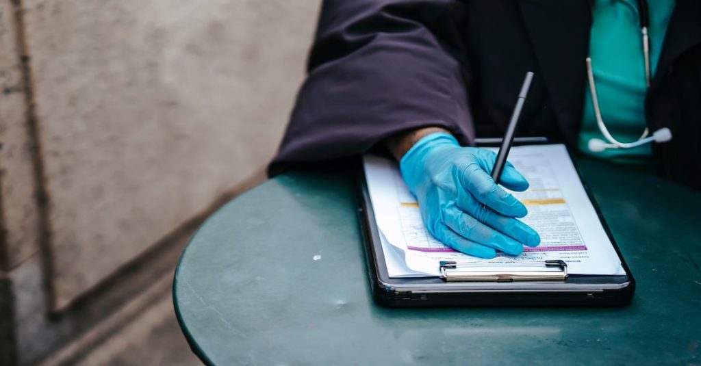 questionnaire de santé pour évaluer rapidement votre état général et recueillir des informations médicales essentielles.