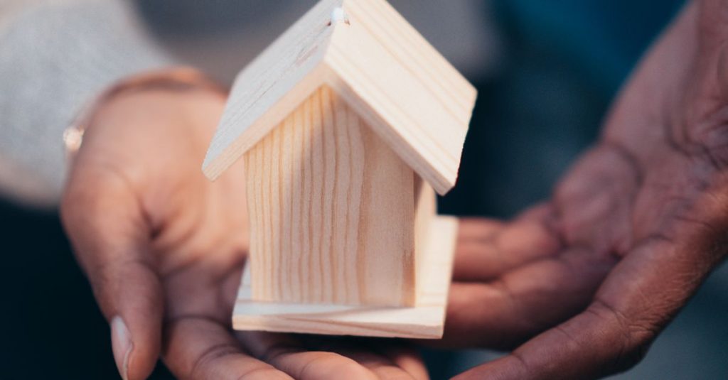 assurance prêt immobilier : protégez votre emprunt en cas d’imprévu avec notre guide complet sur l’assurance hypothécaire.